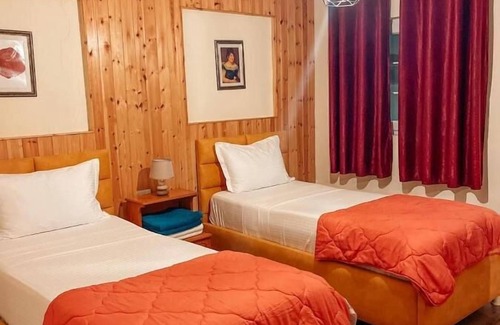 Albania House | Lord Byron Guesthouse