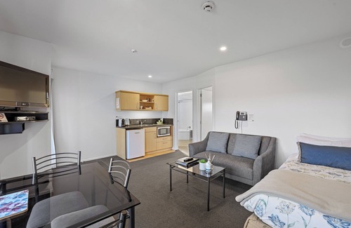 Riccarton Hotel | Lorenzo Motor Lodge