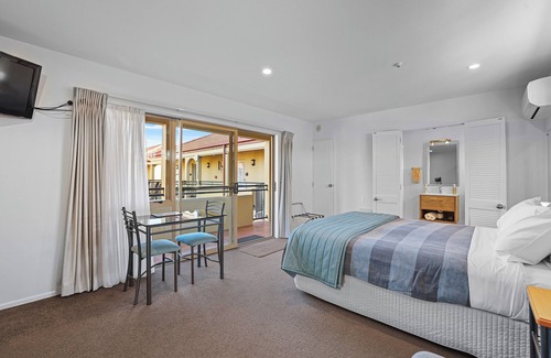 Riccarton Hotel | Lorenzo Motor Lodge
