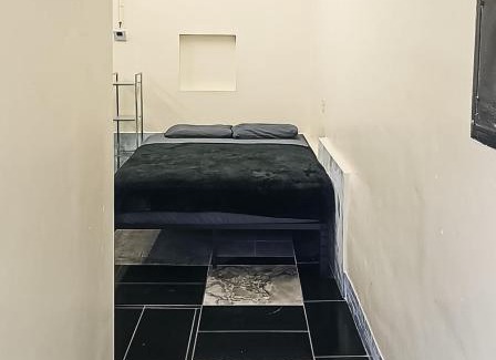 Pico - Robertson Hostel | Los Angeles Zen Home