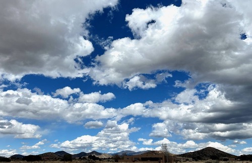 Eldorado at Santa Fe House | Los Arcos - 2 BR + Private Office - Sweeping Mountain Views 20 mins from Plaza