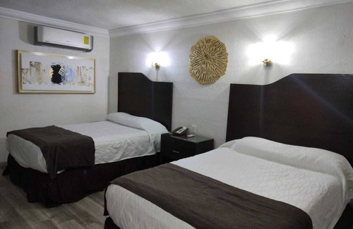 Chihuahua Hotel | Los Cedros Hotel Inn Chihuahua