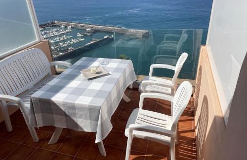 Los Gigantes Apartment | Los Gigantes in front of Sea