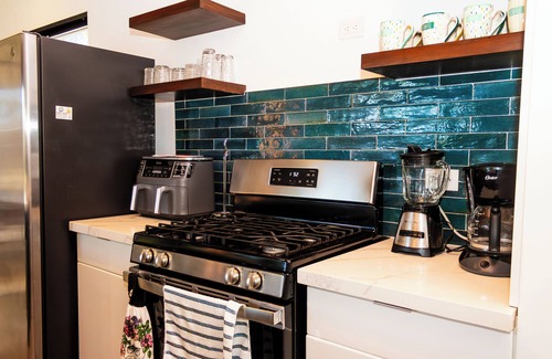 La Libertad Villa | Los Padrinos Compound @Surf City + AC + Pool + Wifi #1