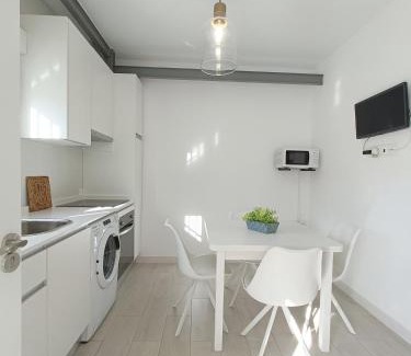 Cabo de Gata Apartment | Los Santos 1 Suites, playa a 1 min, 1 Hab, WiFi y Aire acondicionado