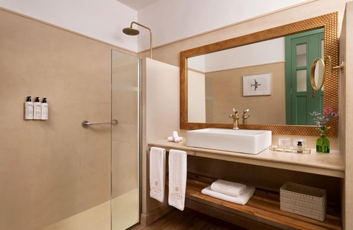 Santa Cruz Hotel | Los Seises Sevilla, a Tribute Portfolio Hotel