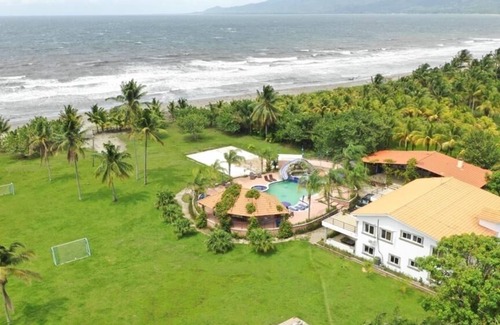 Cuyamel House | Lost in Paradise.Itzayana Estate (A gift of God in mayan language)