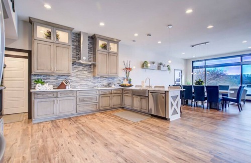 Versailles Villa | LOTO Pointe | Resort Style | Luxury | Views