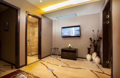 Legazpi Hotel | Lotus Blu Hotel