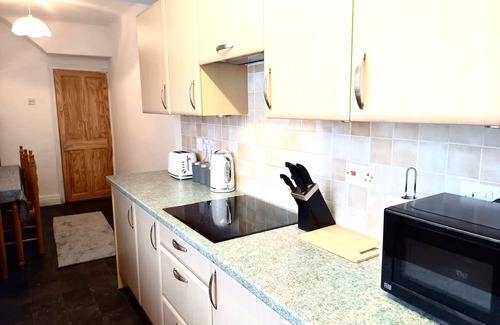 Wallasey House | Lotus Home - Double rooms and a single room