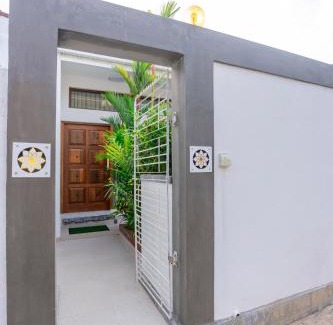 Mount Lavinia Villa | Lotus Villa Dehiwela