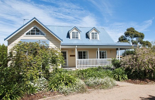 Bowral House | Lou Lou's Cottage, Bowral, Southern Highlands