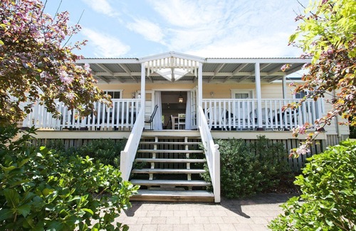 Bowral House | Lou Lou's Cottage, Bowral, Southern Highlands