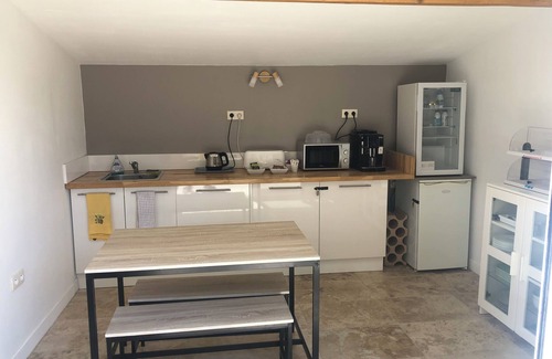 Saint-Martin-de-Crau House | Lou Meinado