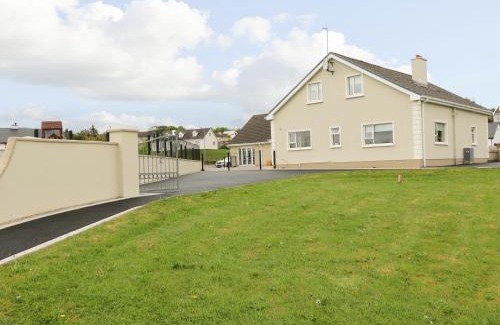 Loughanure House | Loughanure Lake View