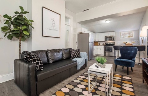 Merriwether House | Louisville Dream House 4BR/2BA by CozySuites