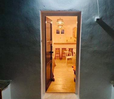 Posidonia Apartment | Love Limni No 1 in Peaceful Poseidonia