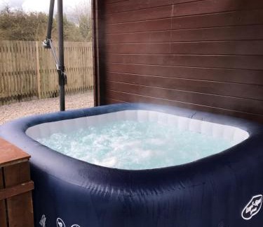 Fochabers Ski Chalet | Lovely 1-Bed House in Fochabers Scotland