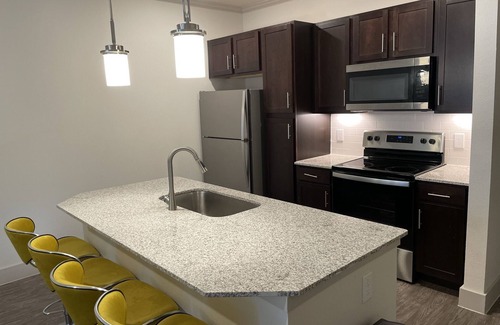 Garden Oaks Apartment | Lovely 1 bedroom comfy unit with pool