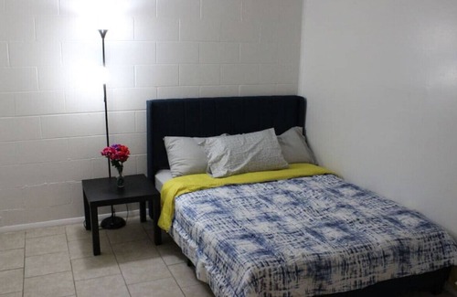 Northridge Apartment | Lovely 1-Bedroom Near Everything in Dayton!