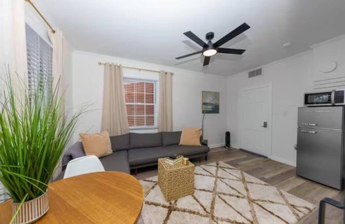 New Bern Apartment | Lovely 1 BR with King bed Apt 3