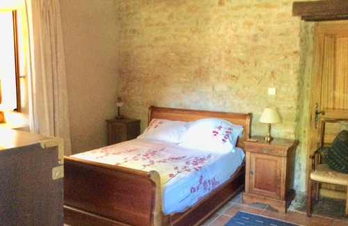 Ols-et-Rinhodes Other | Lovely 19th century limestone farmhouse with 5 bedrooms set in own land.