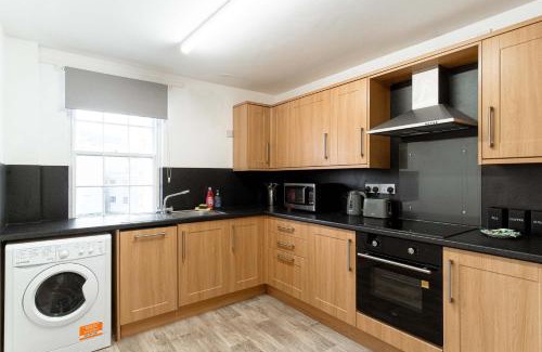 Whitehaven Apartment | Lovely 2 Bed Harbourside Apartment with Sea Views