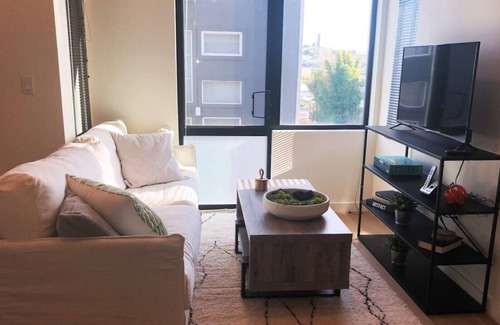 South of Market Condo | Lovely 2 Bed in Soma Sanctuary