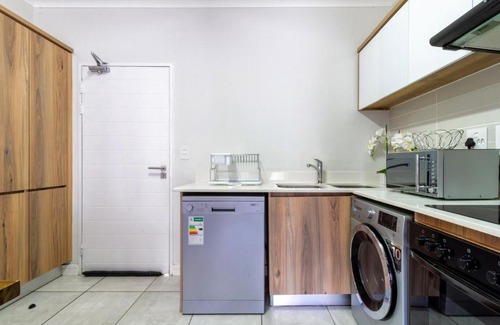 Tshwane Apartment | Lovely 2 bed @TheBlyde