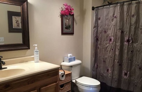 Hot Springs Apartment | Lovely 2-bedroom Apt near Hot Mineral Soaks