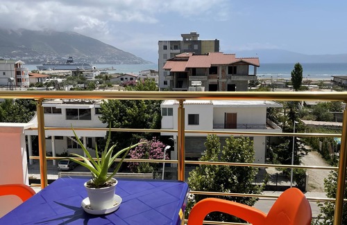 Jala Apartment | Lovely 2 bedroom appartment with balcony and sea view