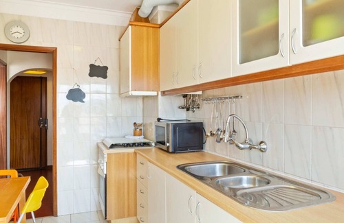 Alvide Apartment | Lovely 2 Bedroom Duplex Apt w Terrace in Cascais