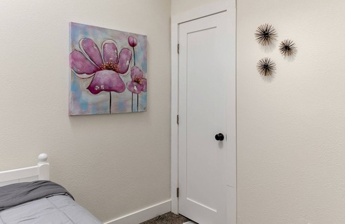 Baker House | Lovely 2-bedroom house in Baker