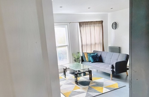 Putney Apartment | Lovely 2-bedroom serviced apartment
