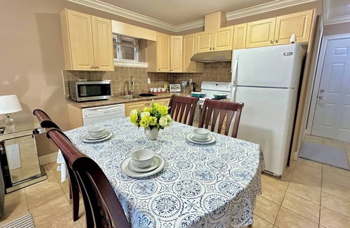 Pemberton Heights House | Lovely 2BR BSMT Suite w/Parking for Pickup