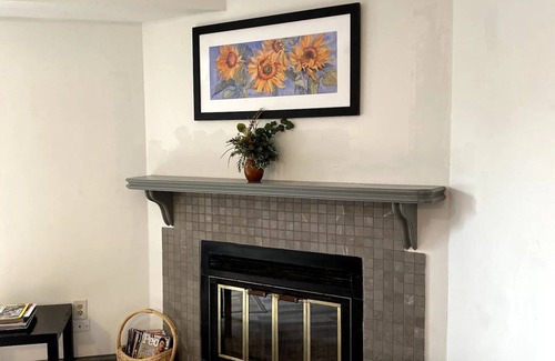 Moraine House | Lovely 3 Bedroom Condo in Centerville!