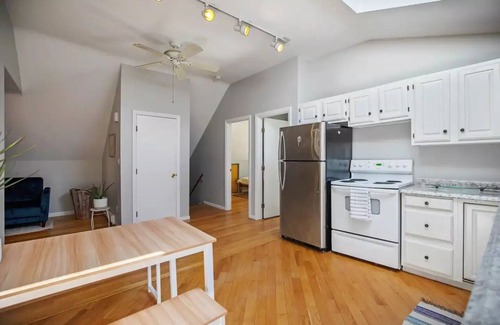 Parkside Apartment | Lovely 3-bedroom downtown Portland apartmentnn