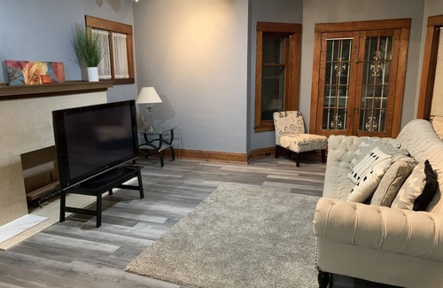 Hough Condo | Lovely 3 BR, 2 Bath spacious condo