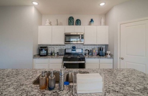 Maricopa County House | Lovely 5 bed 3 bath homen