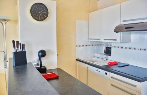 Saint-Cyprien Plage Apartment | Lovely 51 m with harbour view