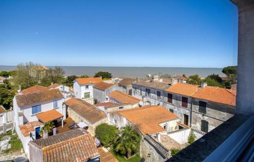 Le Chateau-d'Oleron Apartment | Lovely Apartment In Le Château-D'oléron