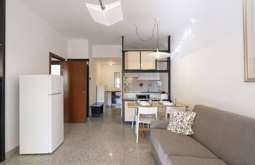 Marina di Andora Apartment | Lovely apartment for 6 people with WIFI, TV, terrace and pets allowed