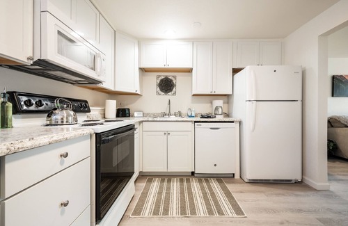 Cimarron Hills Condo | ◆ Lovely Apartment! Dog friendly - Sleeps 4 ◆