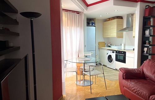 Retiro Apartment | LOVELY APARTMENT CLOSE TO ATOCHA RAIL ESTATION