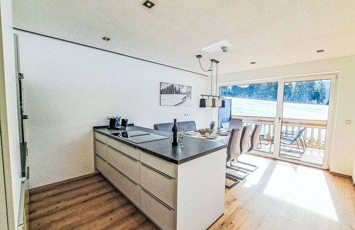 Wildschoenau Apartment | Lovely apartment for 12 guests with WIFI, TV and balcony