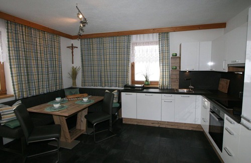 Emberg Apartment | Lovely apartment for 4 people with WIFI, TV and balcony