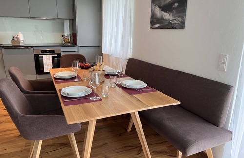 Schonbach Apartment | Lovely apartment for 4 guests with WIFI, TV, terrace, panoramic view and parking