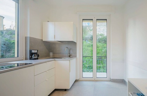 Sori Apartment | Lovely apartment for 3 people with A/C, WIFI, TV, balcony and parking