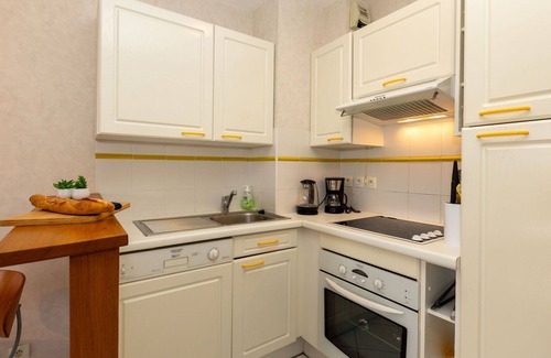 Saint-Igneuc Apartment | Lovely apartment for 4 guests with WIFI, TV, patio and pets allowed