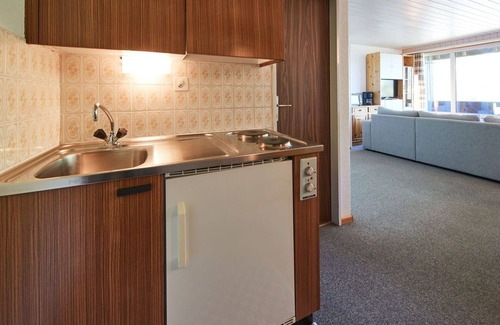 Sion Apartment | Lovely apartment for 4 guests with pool, WIFI, TV, balcony and panoramic view
